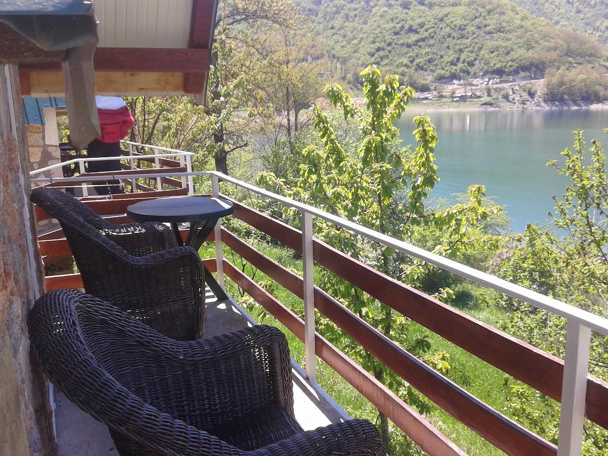 B&B Konak 플루지네 외부 사진